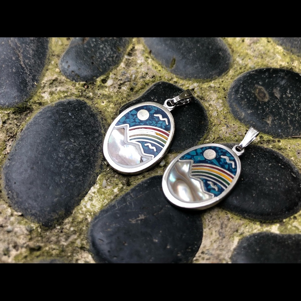 Abalone MOP Mountain Inlay Pendant - Picture 8 of 16